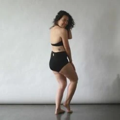 Frankie FourAva Top - Black -CYNTHIA ROWLEY Sales Store Ava Top Black 20200630000256 1