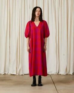 Ali GoldenDOUBLE V-NECK MAXI DRESS - POPPY/PINK PLAID -CYNTHIA ROWLEY Sales Store DOUBLE V NECK MAXI DRESS POPPY PINK PLAID 20230829000634 1
