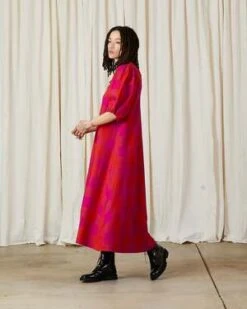 Ali GoldenDOUBLE V-NECK MAXI DRESS - POPPY/PINK PLAID -CYNTHIA ROWLEY Sales Store DOUBLE V NECK MAXI DRESS POPPY PINK PLAID 20230829000637