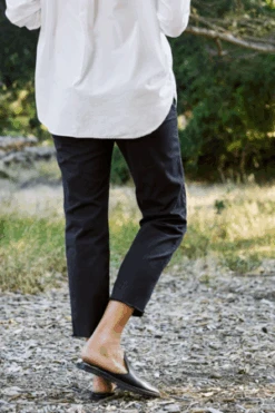 Frank & EileenWicklow Chino - Washed Black -CYNTHIA ROWLEY Sales Store Frank Eileen Wicklow Chino Washed Black 20210426003352 1