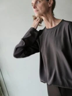 Monique Van HeistLOL MINI LONGSLEEVE - BROWN -CYNTHIA ROWLEY Sales Store MONIQUE VAN HEIST LOL MINI LONGSLEEVE IN BROWN 20231028133120 1