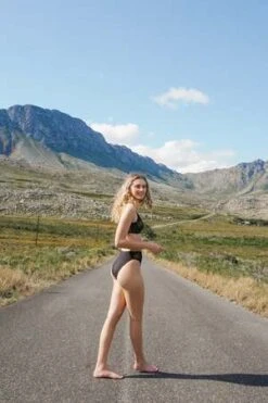 Nette RoseMillie Cup Bra - Black 4 Nette RoseMillie Cup Bra - Black -CYNTHIA ROWLEY Sales Store Millie Cup Bra in black 20221010185837 1