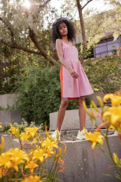 Eve GravelNmsis Dress - Bubblegum/rouge