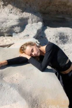 Arraei CollectiveShaia Wrap Top - Black -CYNTHIA ROWLEY Sales Store SHAIA WRAP TOP BLACK 20231006203412 1