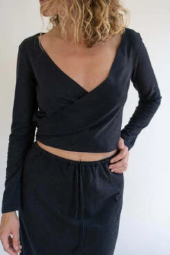 Arraei CollectiveShaia Wrap Top - Black -CYNTHIA ROWLEY Sales Store SHAIA WRAP TOP BLACK 20231006203412 2