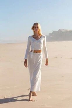 Arraei CollectiveShaia Wrap Top - Ivory 5 Arraei CollectiveShaia Wrap Top - Ivory -CYNTHIA ROWLEY Sales Store SHAIA WRAP TOP IVORY 20231006203422 1