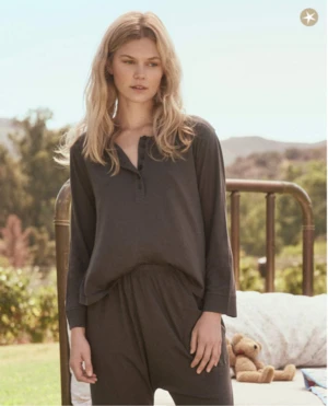 The Great.The Crop Sleep Henley - Washed Black 1 The Great.The Crop Sleep Henley - Washed Black